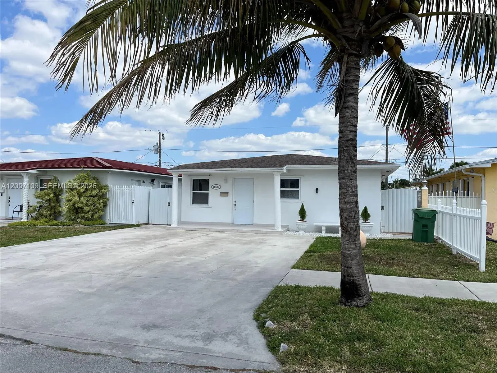 3 bedroom 3 bath Residential for sale at 10571 SW 27th St, Miami FL 33165