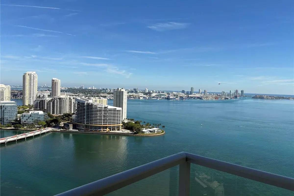 1155 Brickell Bay Dr, Miami FL 33131
