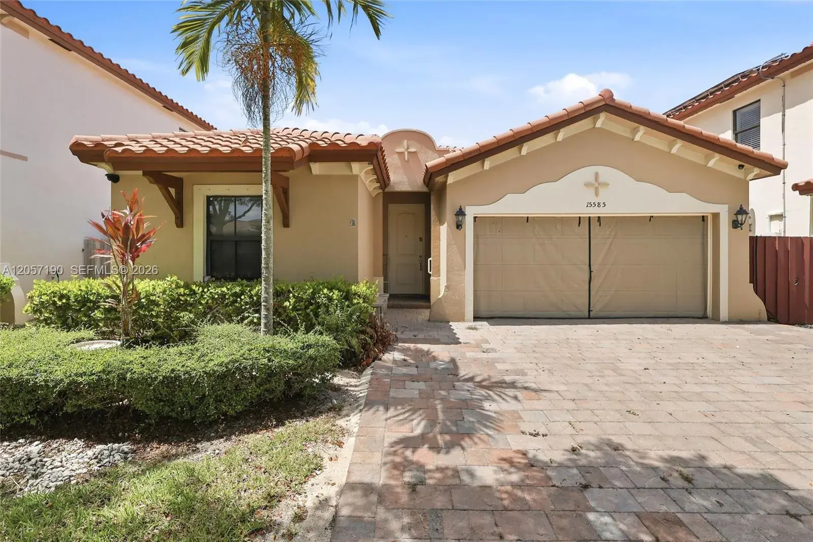 3 bedroom 3 bath Residential for sale at 15585 SW 176th Ter, Miami FL 33187