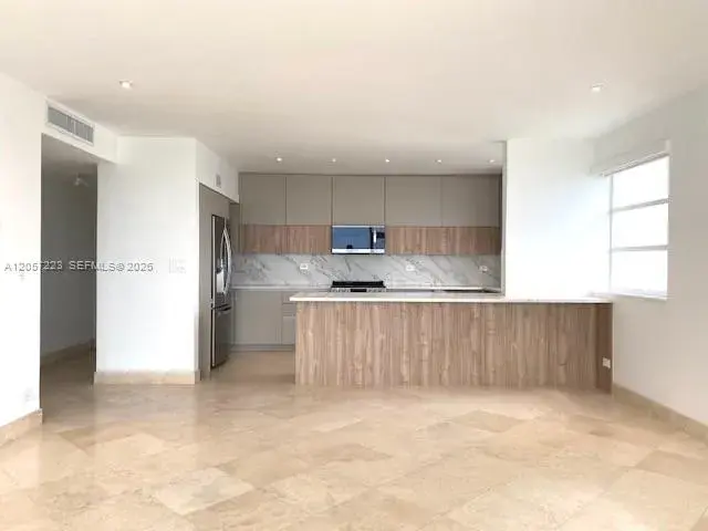 1408 Brickell Bay Dr # 1009, Miami FL 33131