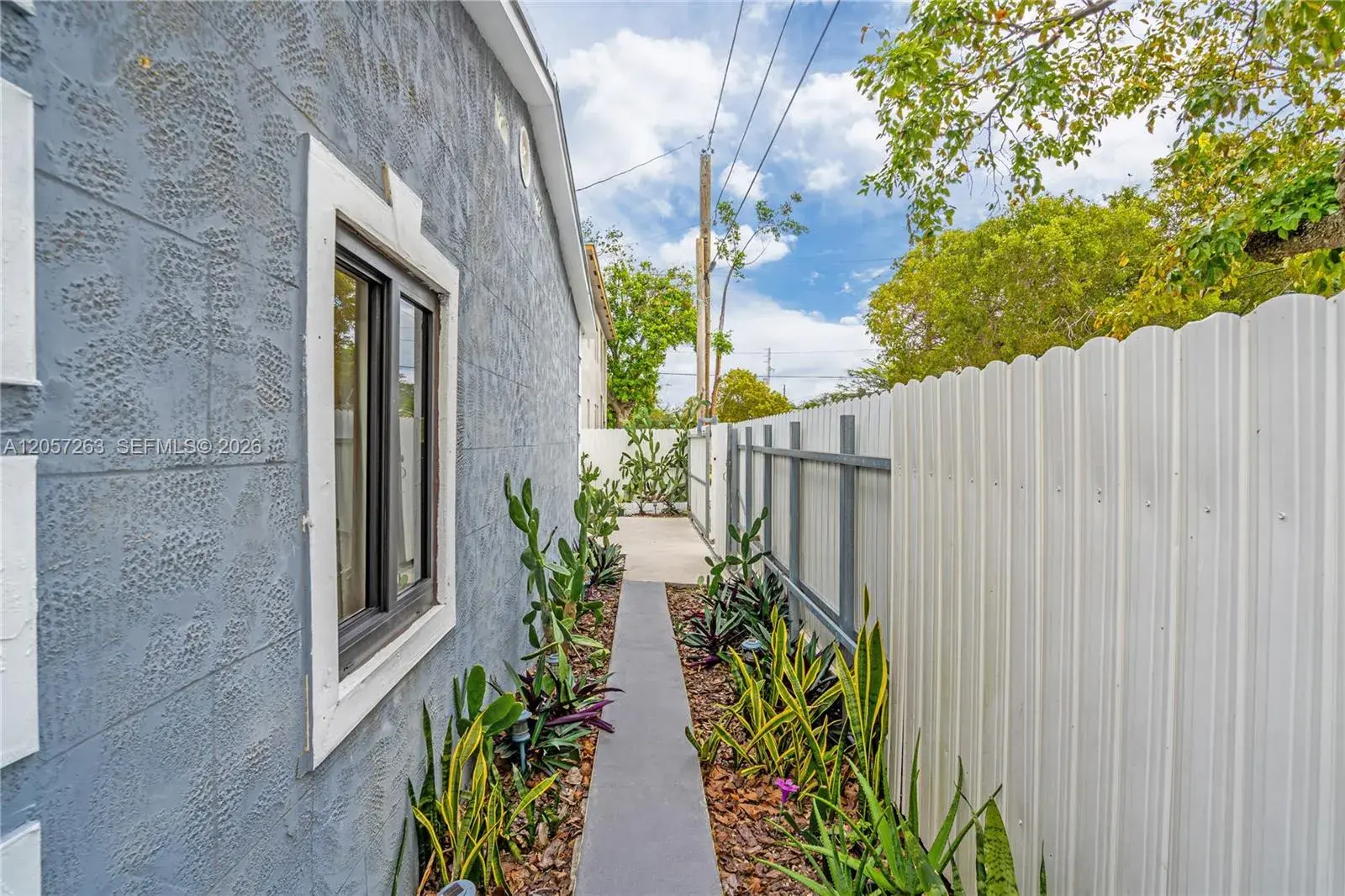 519 nw 52 st # 0, Miami FL 33127