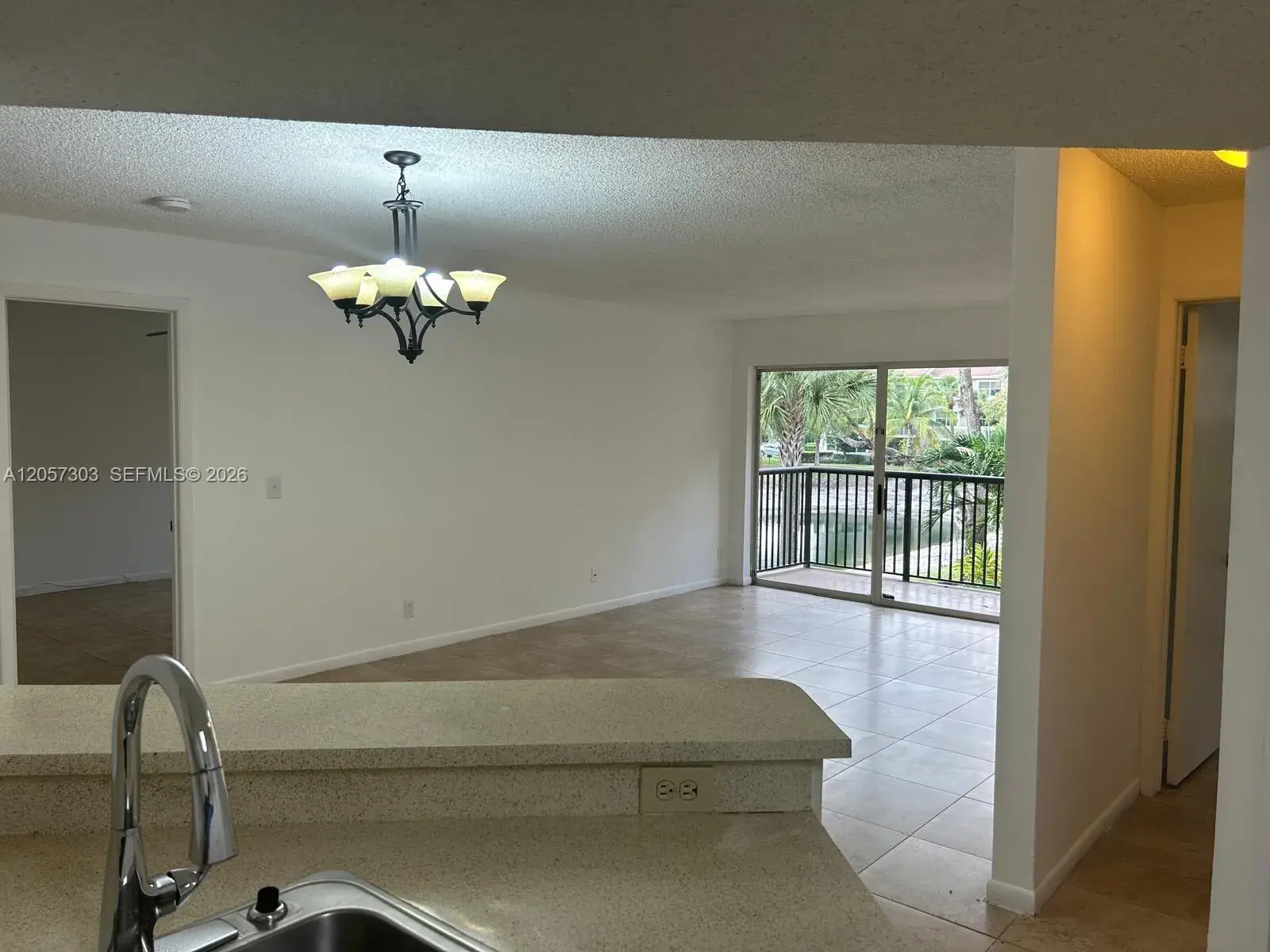 8851 Wiles Rd # 208, Coral Springs FL 33067