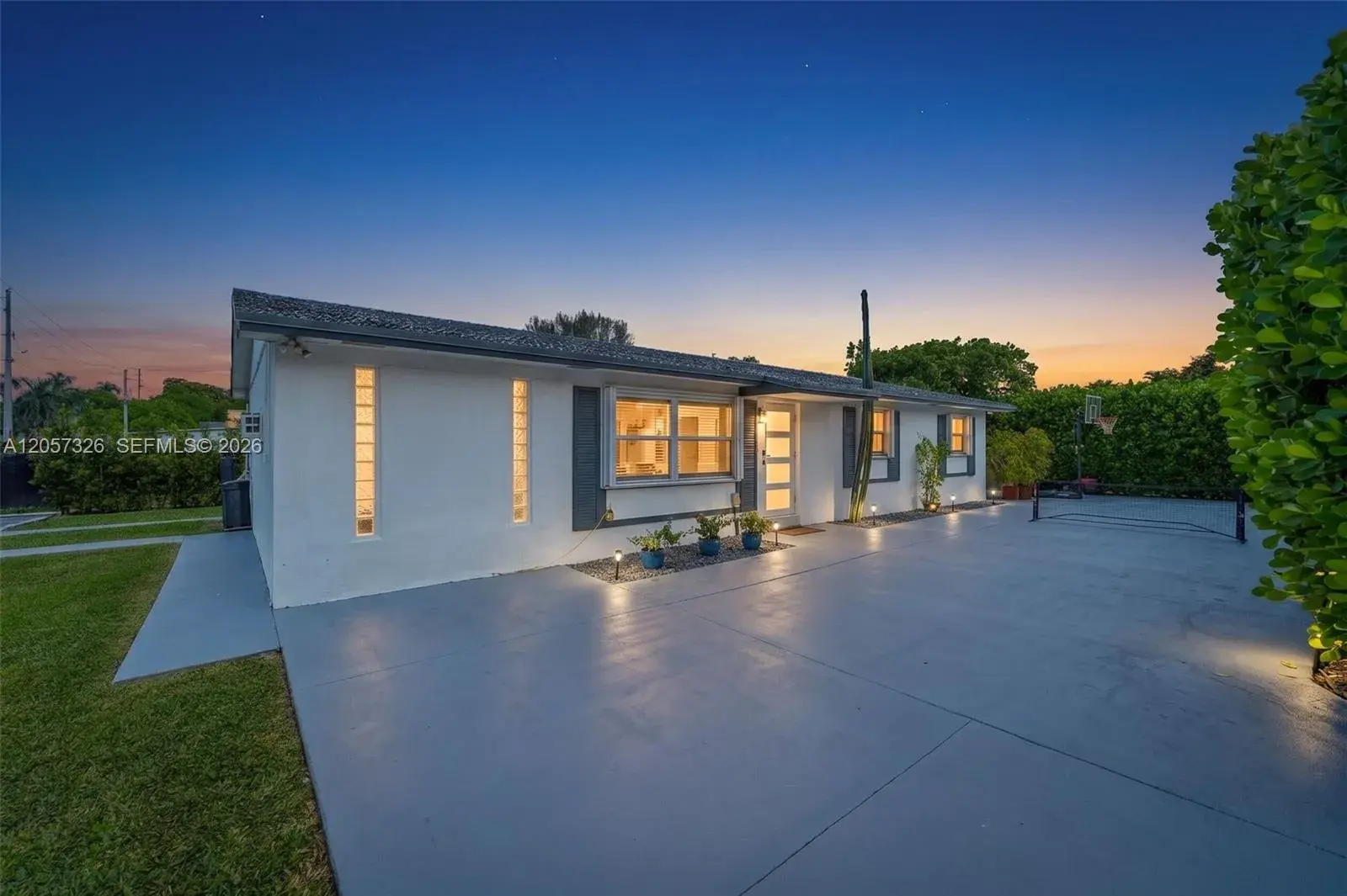 3 bedroom 2 bath Residential for sale at 23170 SW 155th Ave, Miami FL 33170