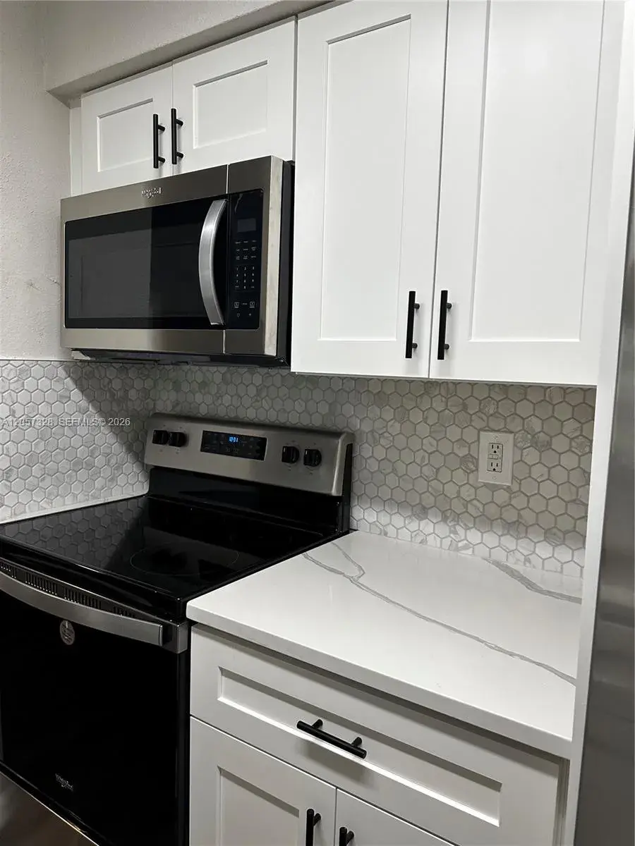 833 Riverside Dr # 831, Coral Springs FL 33071