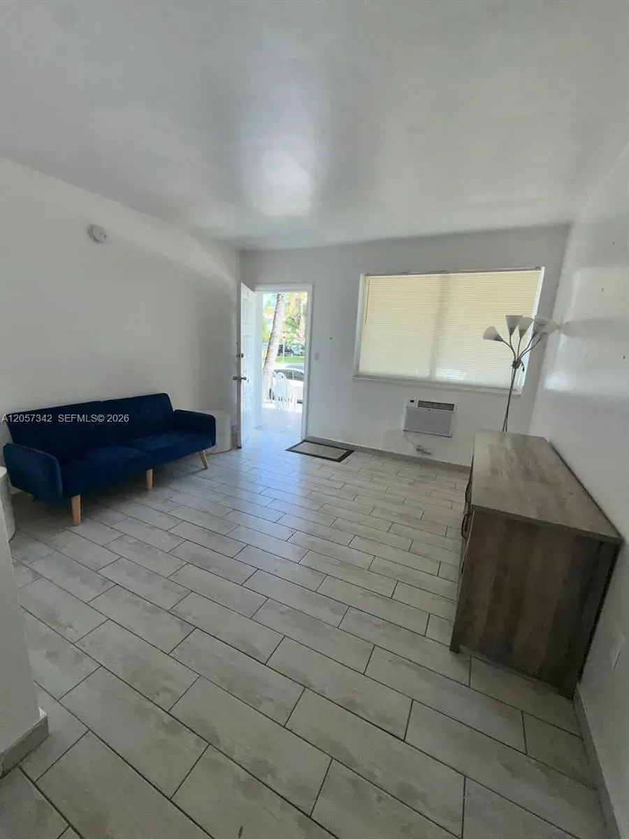 1 bath Residential Lease for rent at 1600 Pennsylvania Ave # 4, Miami Beach FL 33139