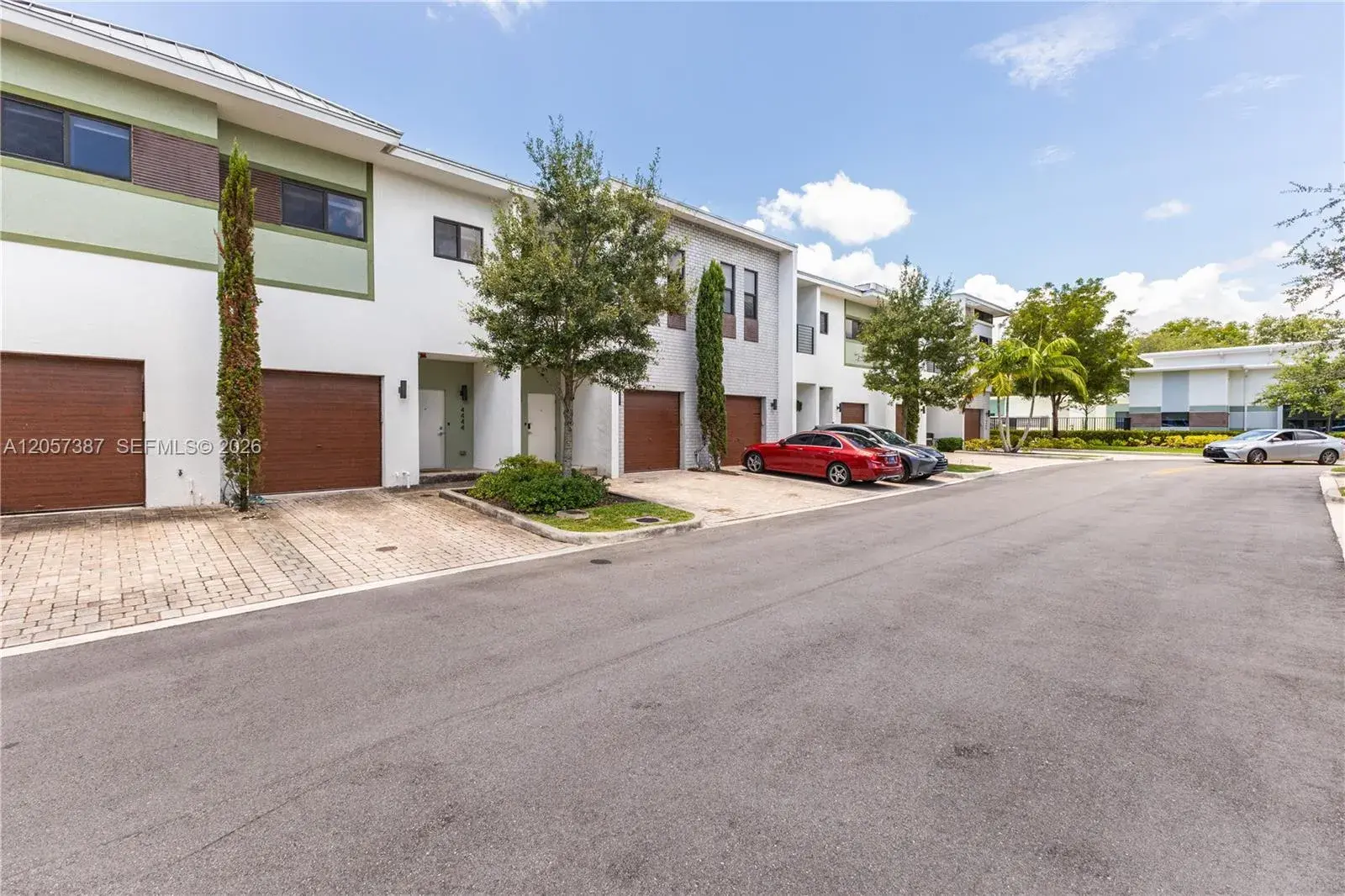 4444 NW 9th St # 0, Plantation FL 33317