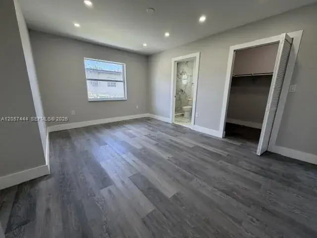 2288 W 4th Ct, Hialeah FL 33010