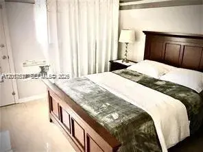 900 SW 11th Ave # 17C, Hallandale Beach FL 33009