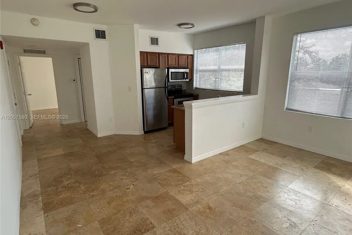 953 SW 10th St # 1, Miami FL 33130