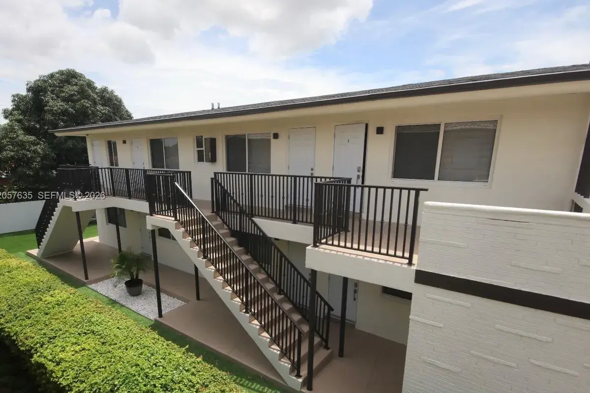 251 NW 57th Ave, Miami FL 33126