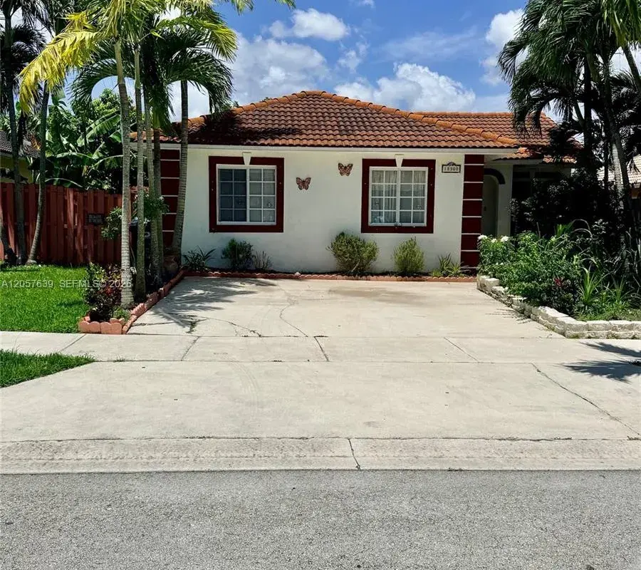 18300 SW 143rd Ct, Miami FL 33177