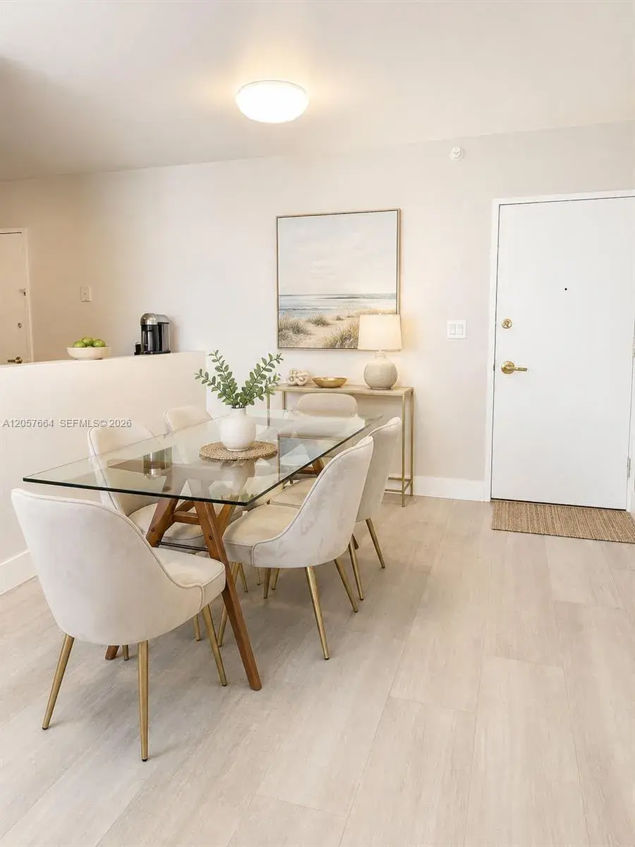 5700 Collins Ave # 3C, Miami Beach FL 33140