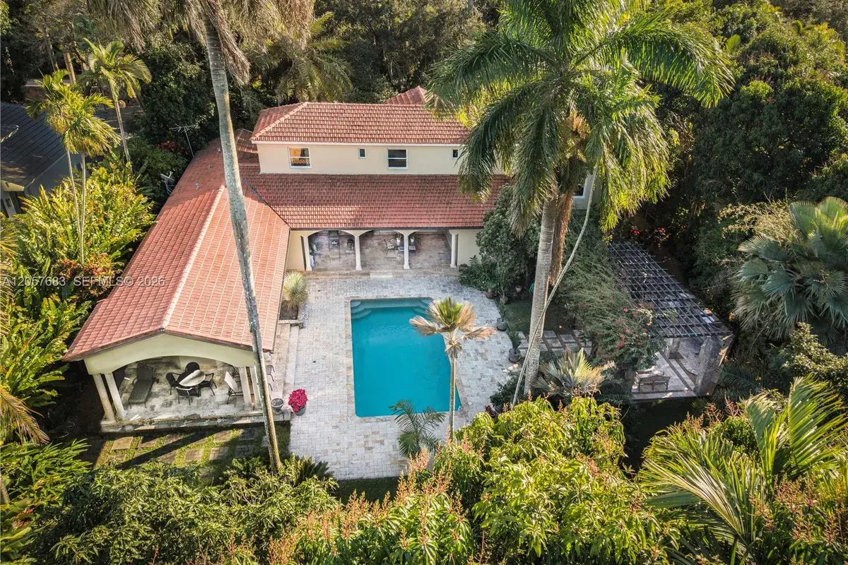 4867 SW 82nd St, Miami FL 33143