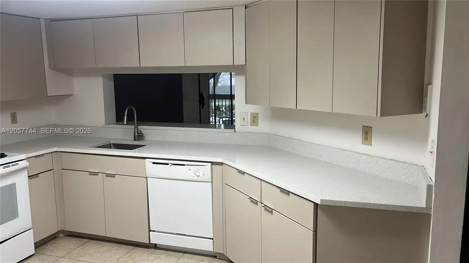 9777 Westview Dr # 1121, Coral Springs FL 33076