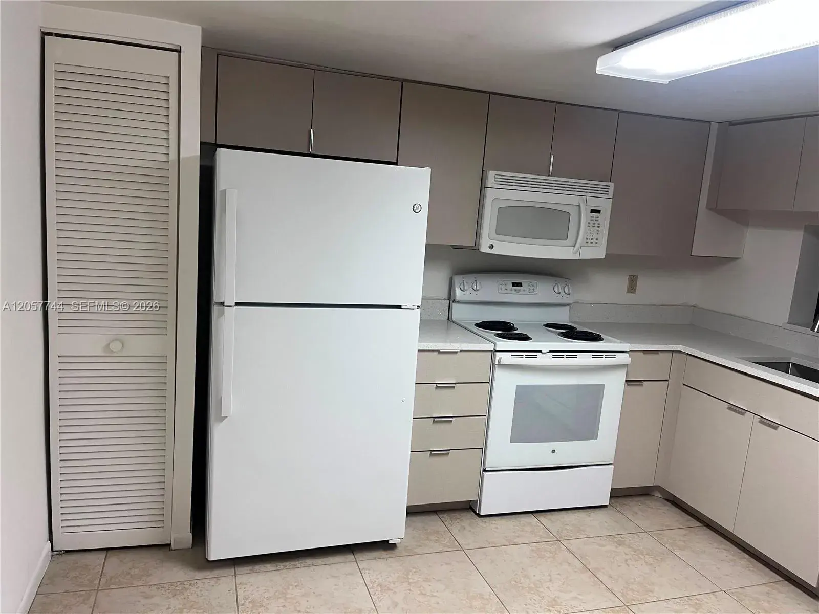 9777 Westview Dr # 1121, Coral Springs FL 33076