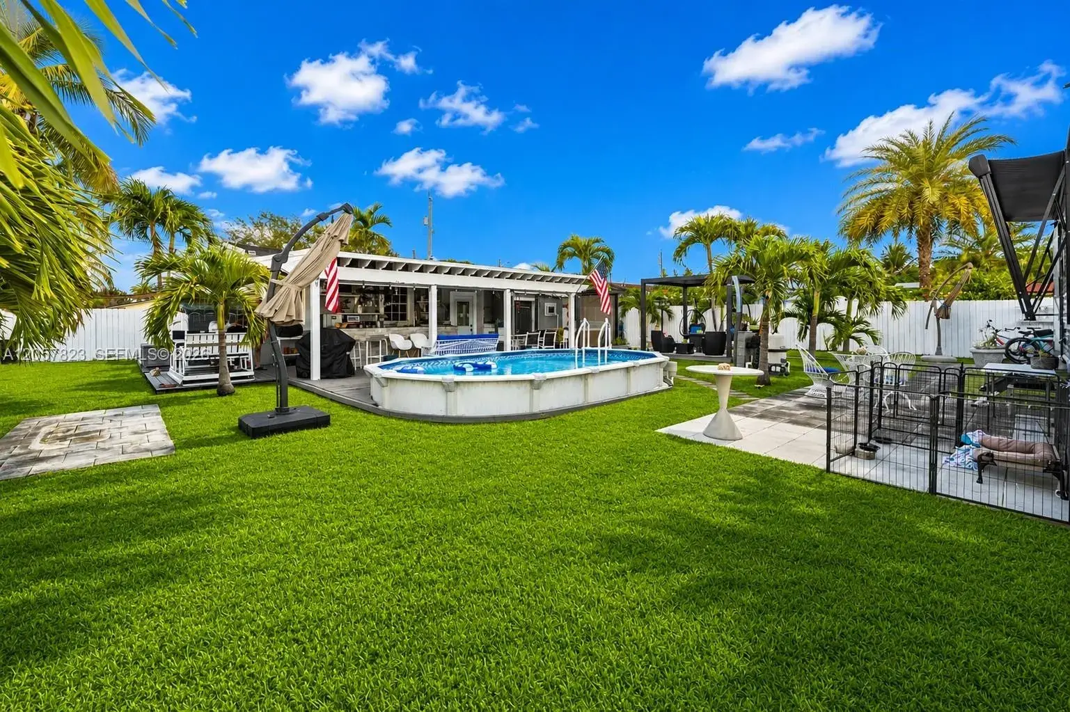 117 SW 6th St, Hallandale Beach FL 33009