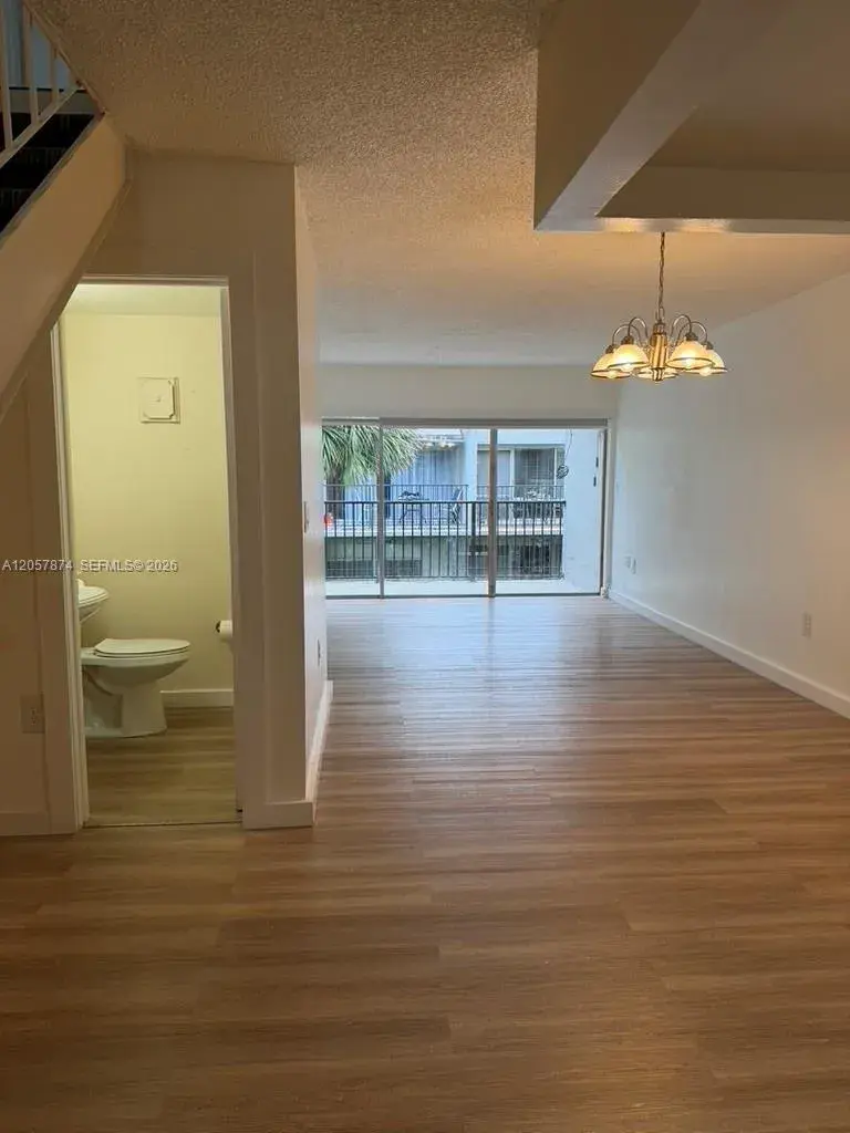 30 NW 87th Ave # C201, Miami FL 33172