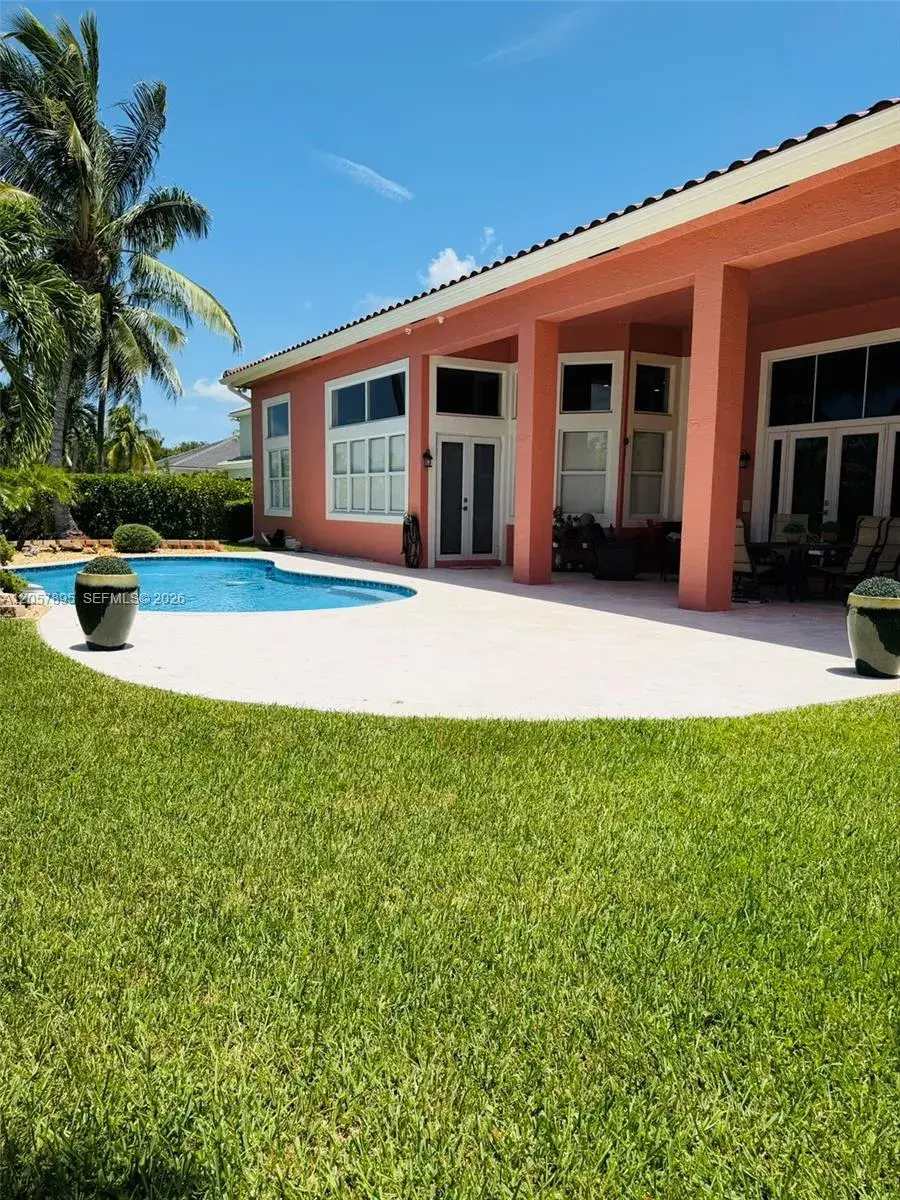 15171 SW 35th St, Davie FL 33331
