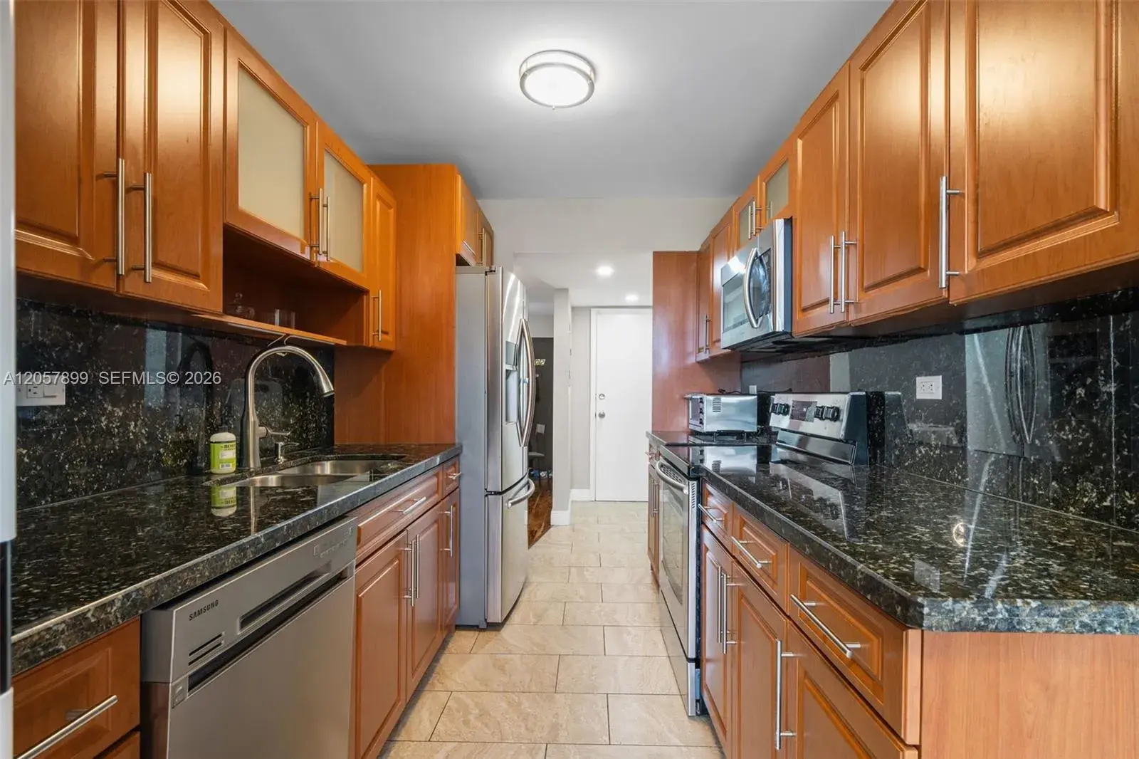 2 bedroom 2 bath Residential Lease for rent at 1690 NE 191st St # 1, Miami FL 33179