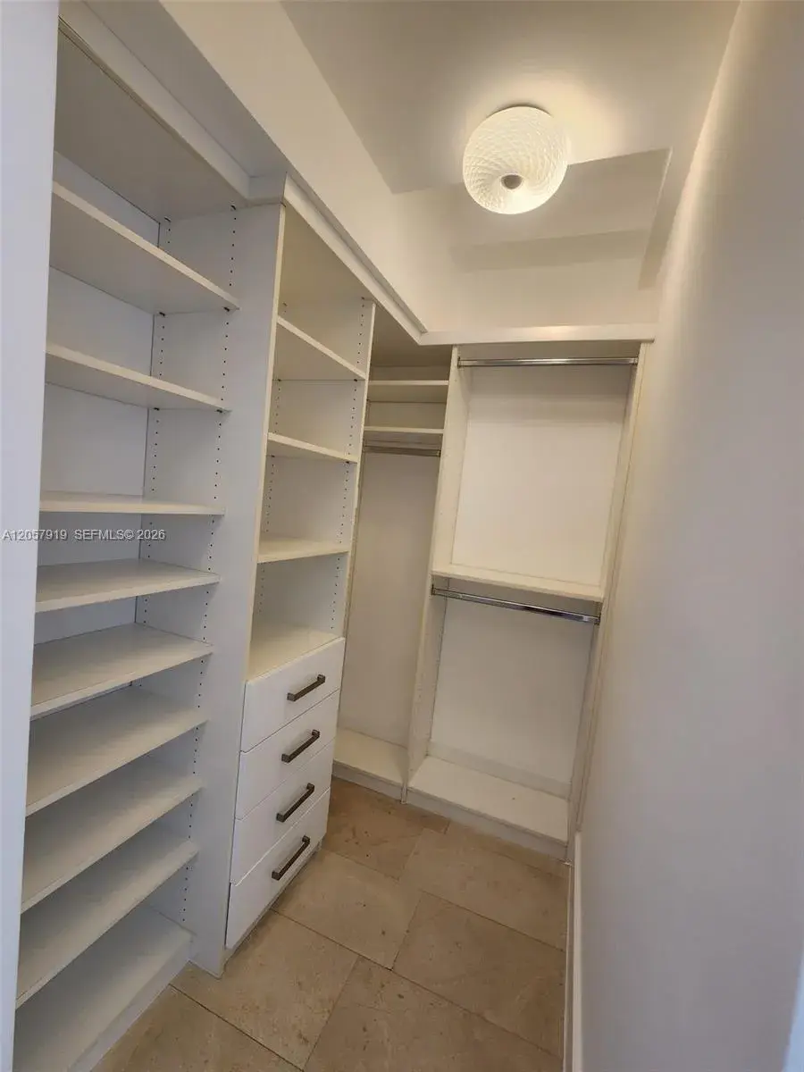 1390 Ocean Dr # 402, Miami Beach FL 33139