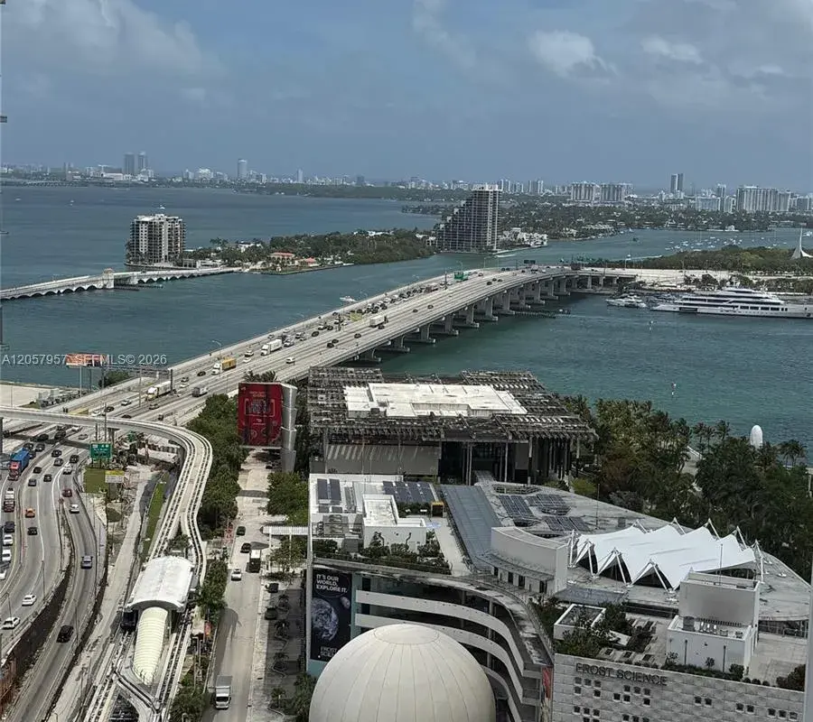 1040 Biscayne Blvd # 2605, Miami FL 33132
