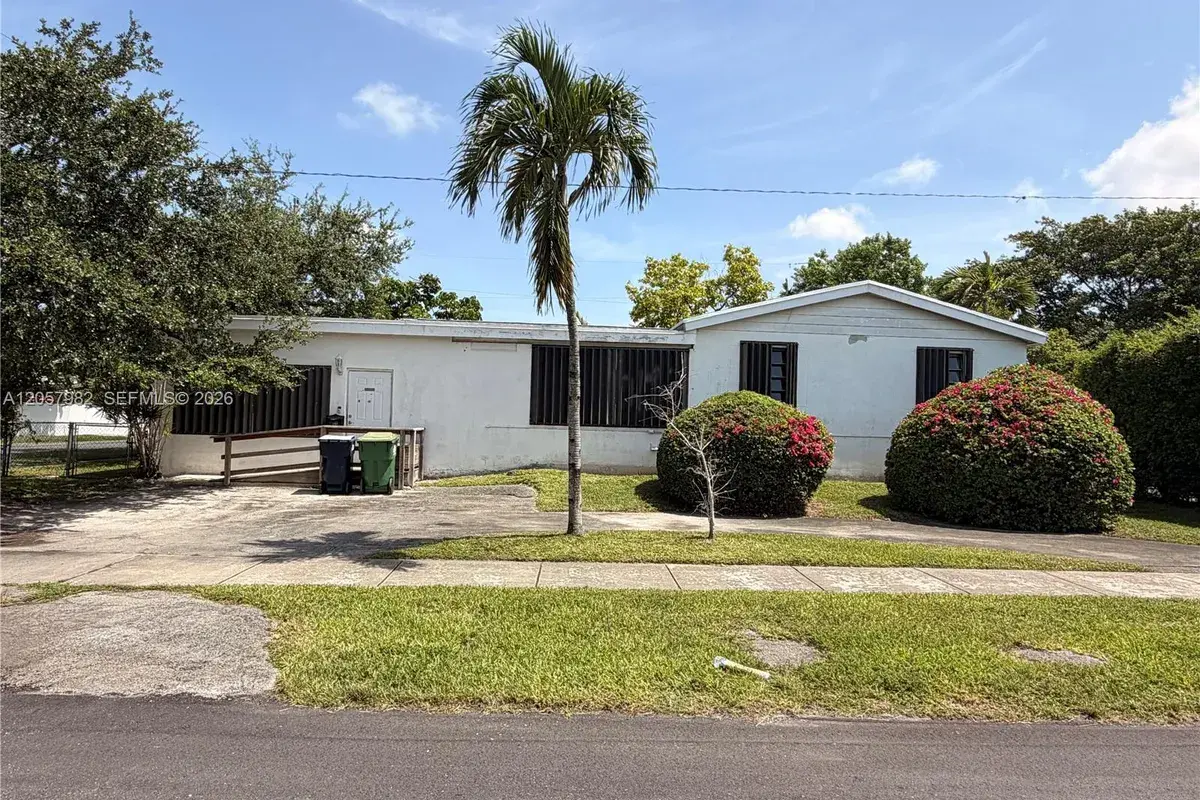 8371 SW 27th Ter, Miami FL 33155