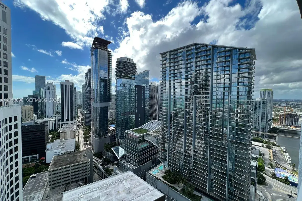 55 SE 6th St # 3906W, Miami FL 33131