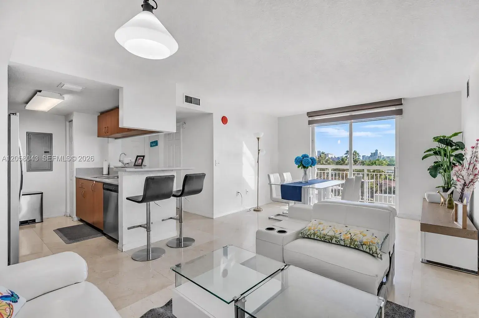 816 NW 11th St # 607, Miami FL 33136