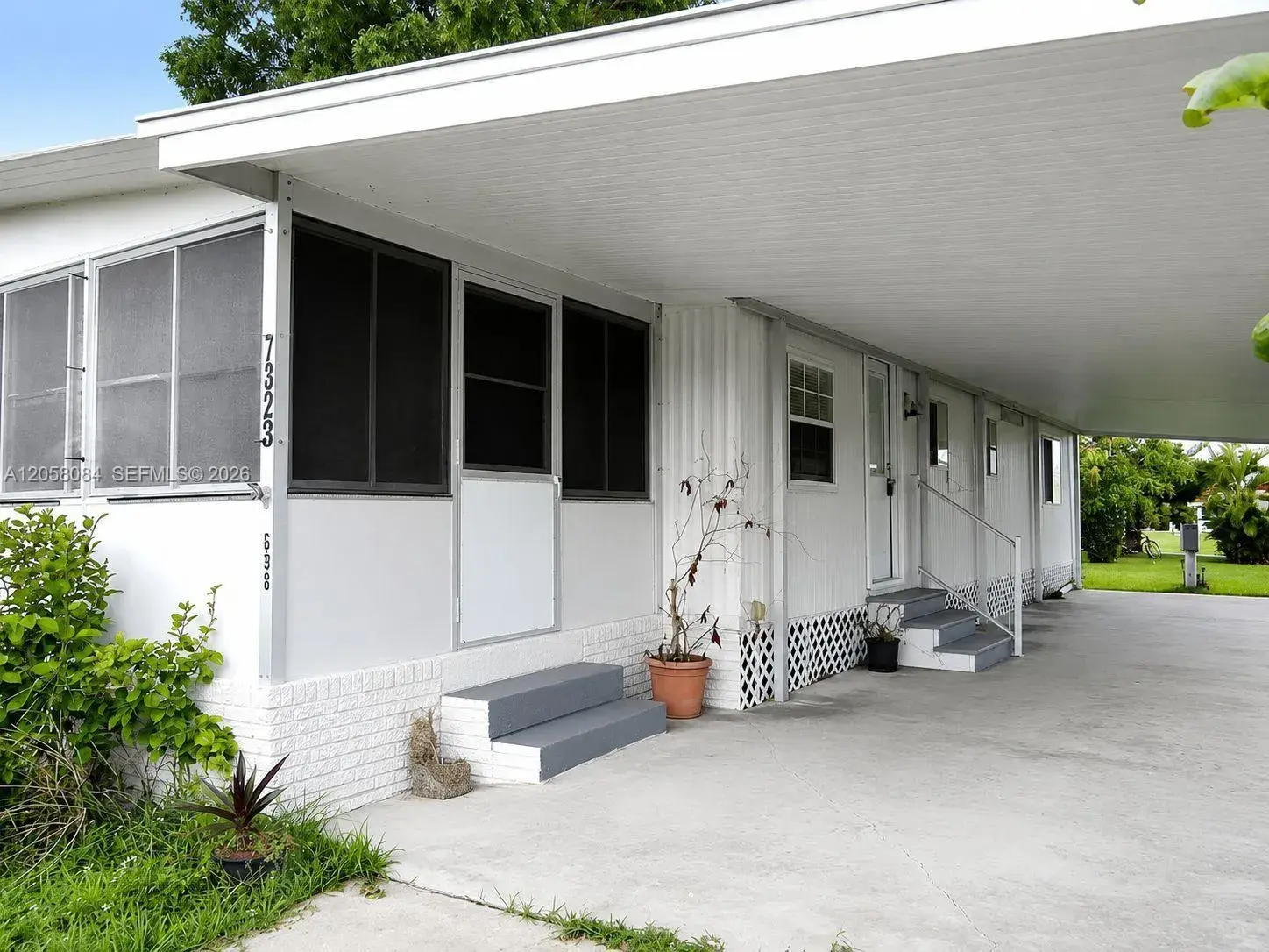 2 bedroom 2 bath Residential for sale at 7323 N 44th Ter N, Riviera Beach FL 33404