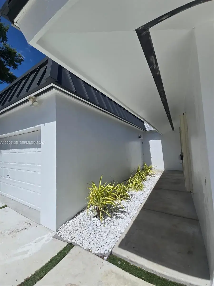 8404 SW 102nd Pl, Miami FL 33173