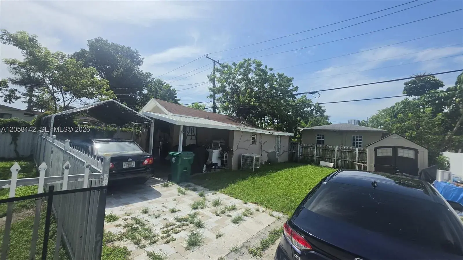 1888 NW 18th St, Miami FL 33125