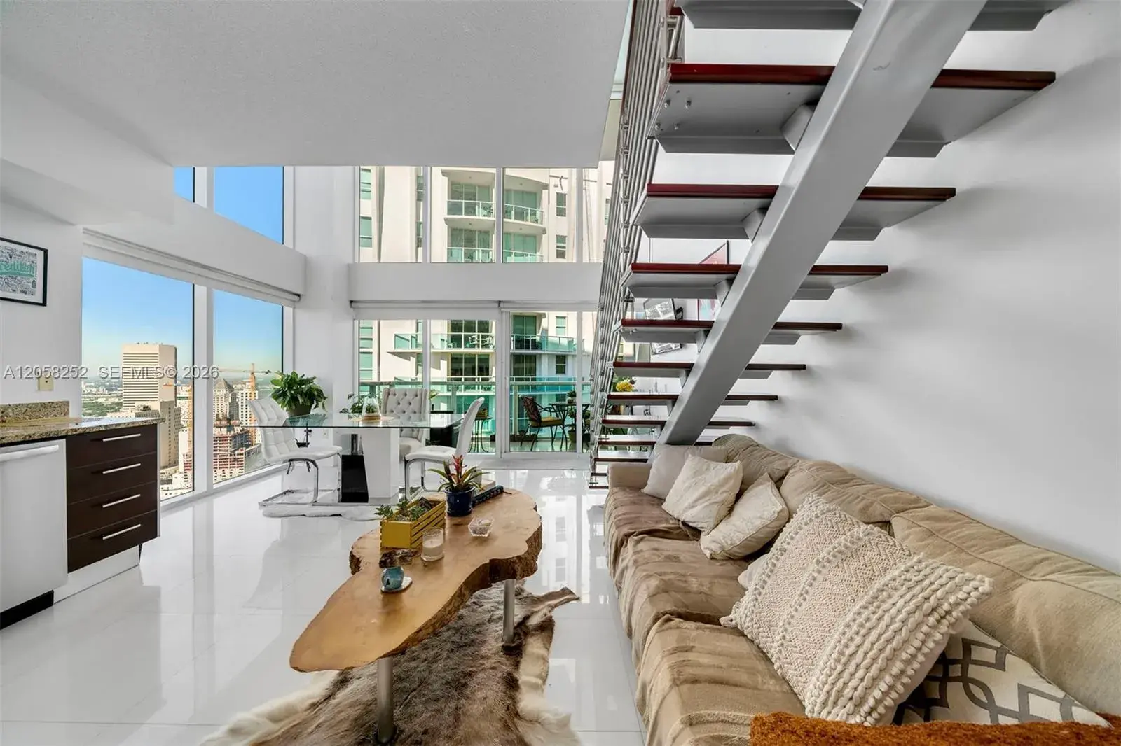 41 SE 5th St # 2117, Miami FL 33131