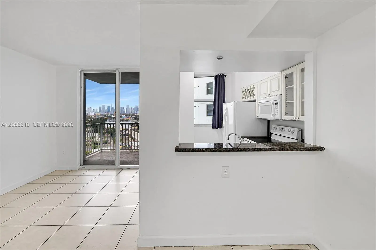 1 Glen Royal Pkwy # 1010, Miami FL 33125