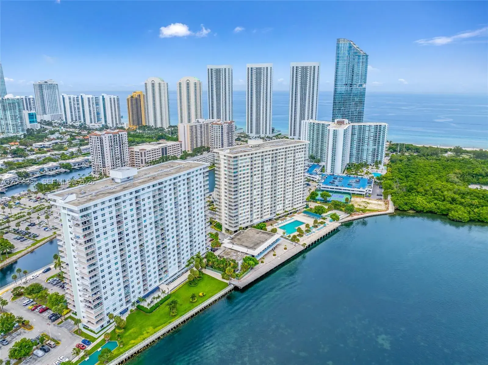 1 bedroom 1 bath Residential for sale at 300 Bayview Dr # 202, Sunny Isles Beach FL 33160