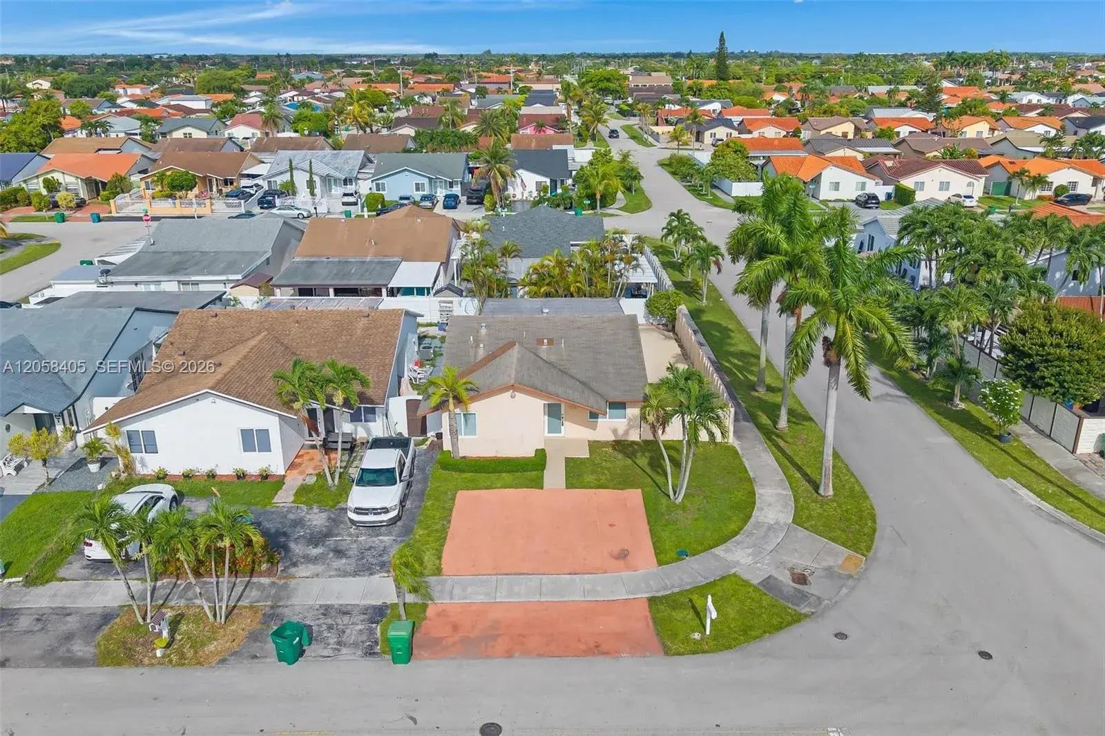2 bedroom 2 bath Residential for sale at 1616 SW 137th Pl, Miami FL 33175