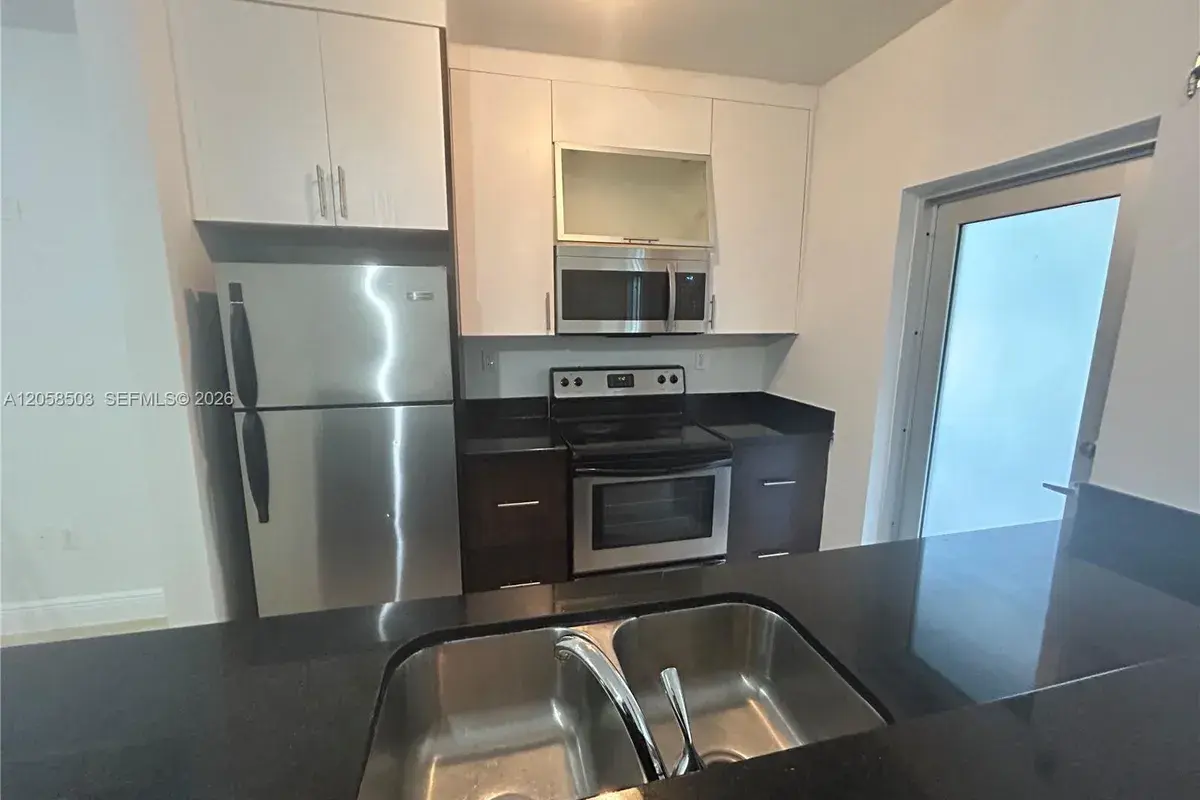 1034 Lenox Ave # 8, Miami Beach FL 33139