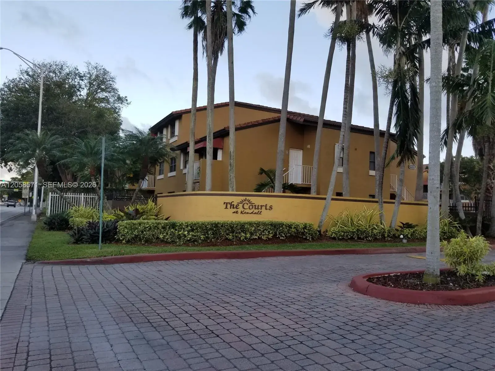 15620 SW 80th St # 108, Miami FL 33193