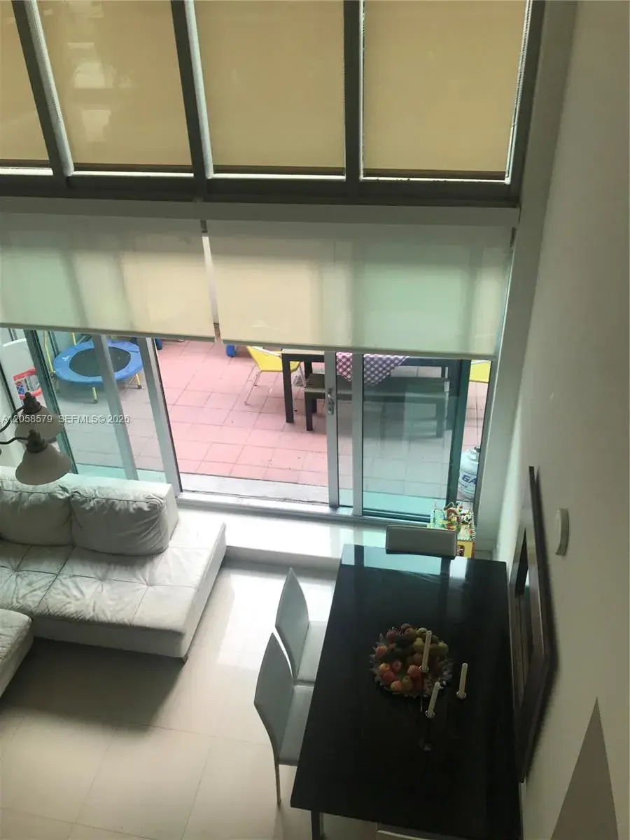 1111 SW 1ST AVE # 17, Miami FL 33130