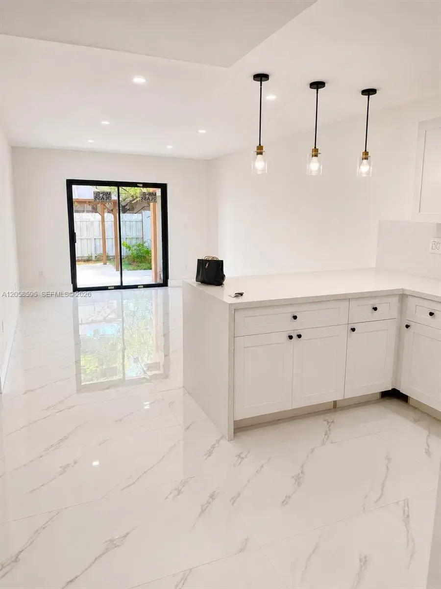 2 bedroom 1 bath Residential for sale at 10851 SW 2nd St # K105, Sweetwater FL 33174
