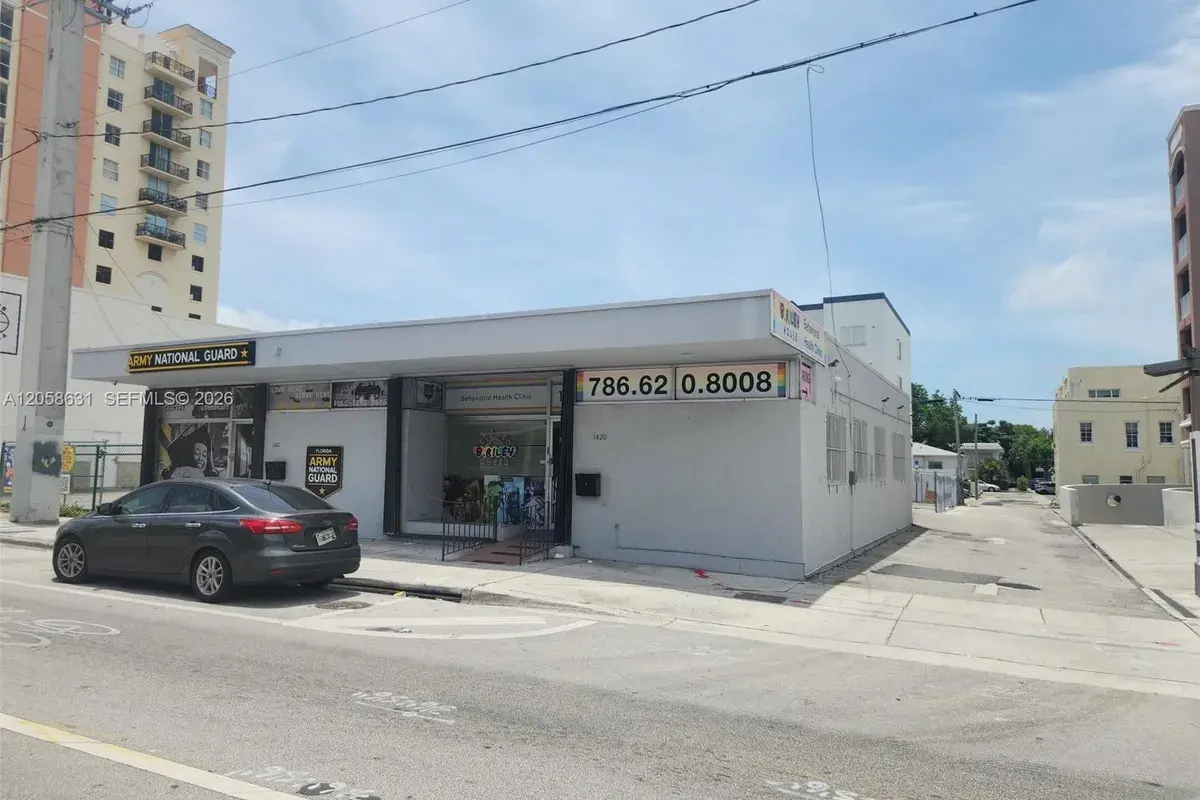 1410 SW 1st St # 1420, Miami FL 33135