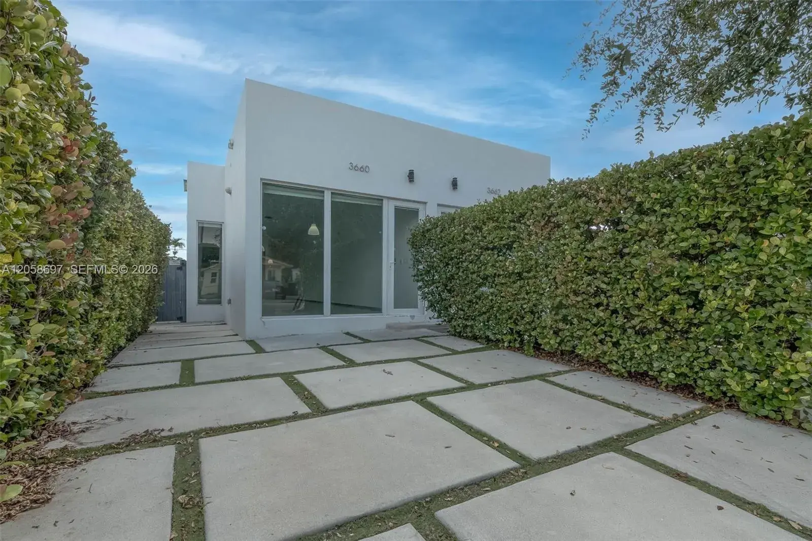 2 bedroom 1 bath Residential Lease for rent at 3662 SW 24th Ter # 3662, Miami FL 33145