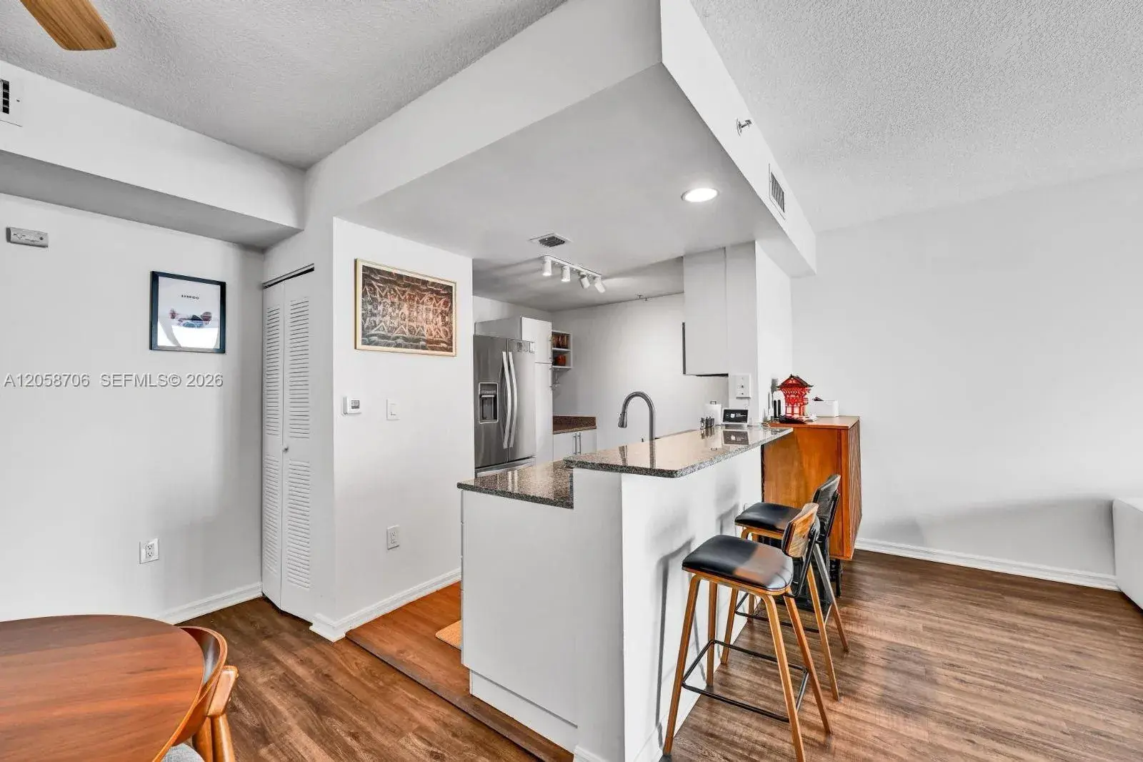 275 NE 18th St # 1809, Miami FL 33132