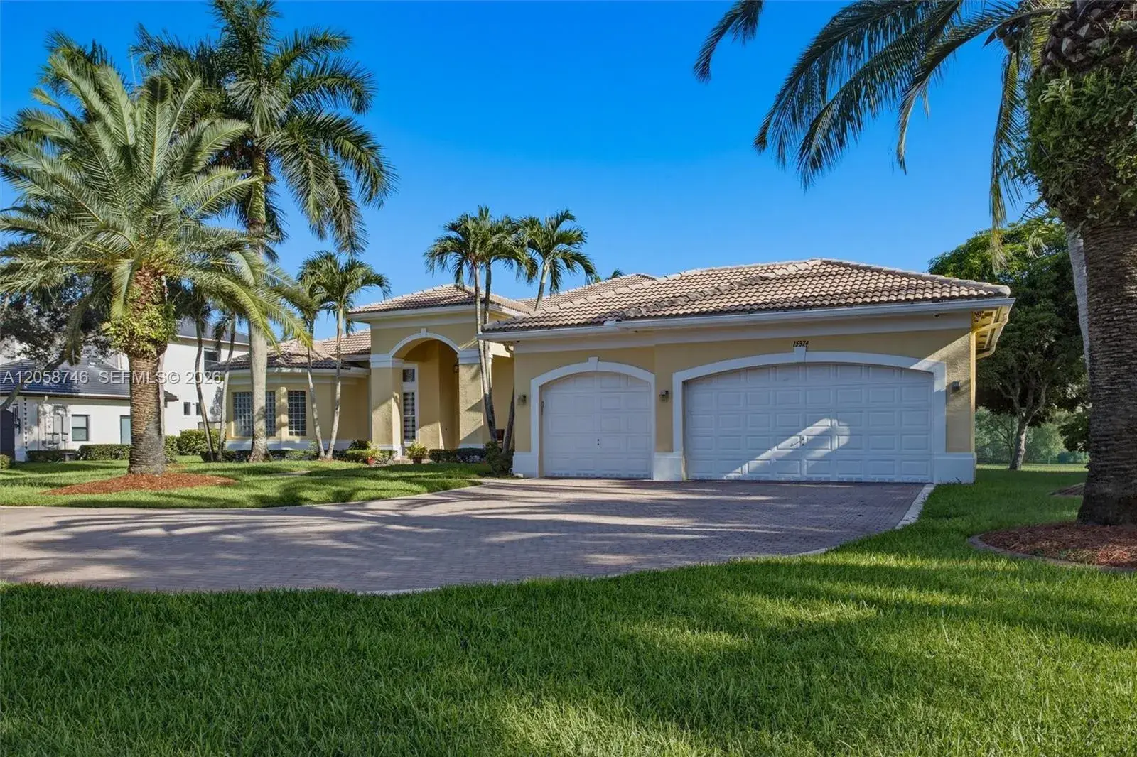 15374 SW 34th St, Davie FL 33331