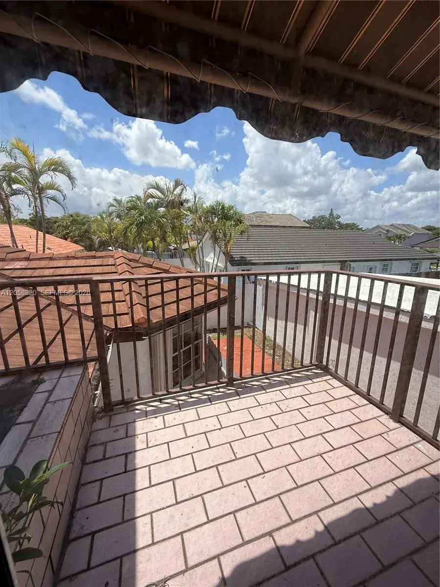 1 bedroom 1 bath Residential Lease for rent at 9940 SW 146th Ct # 1, Miami FL 33186