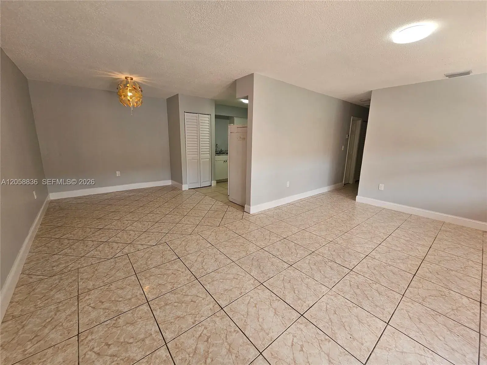 1373 NE 144th St, Miami FL 33161