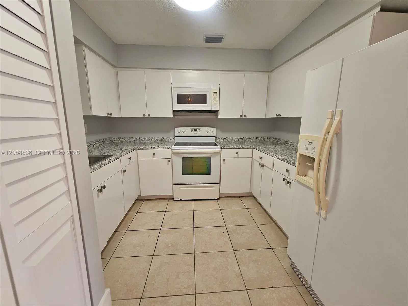 1373 NE 144th St, Miami FL 33161