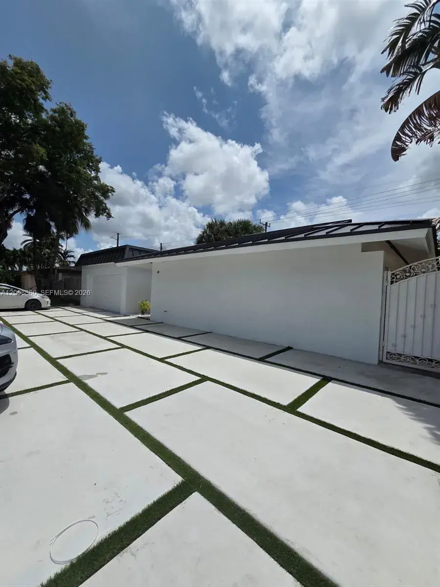 8404 SW 102nd Pl, Miami FL 33173
