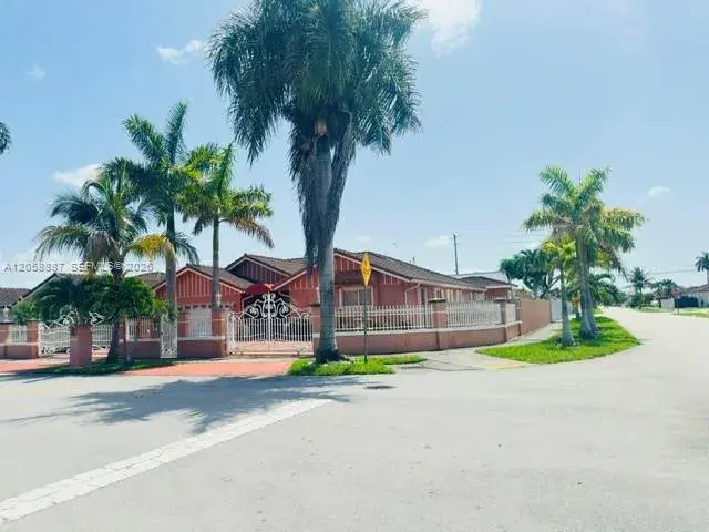 3 bedroom 2 bath Residential for sale at 3179 SW 139th Ct, Miami FL 33175