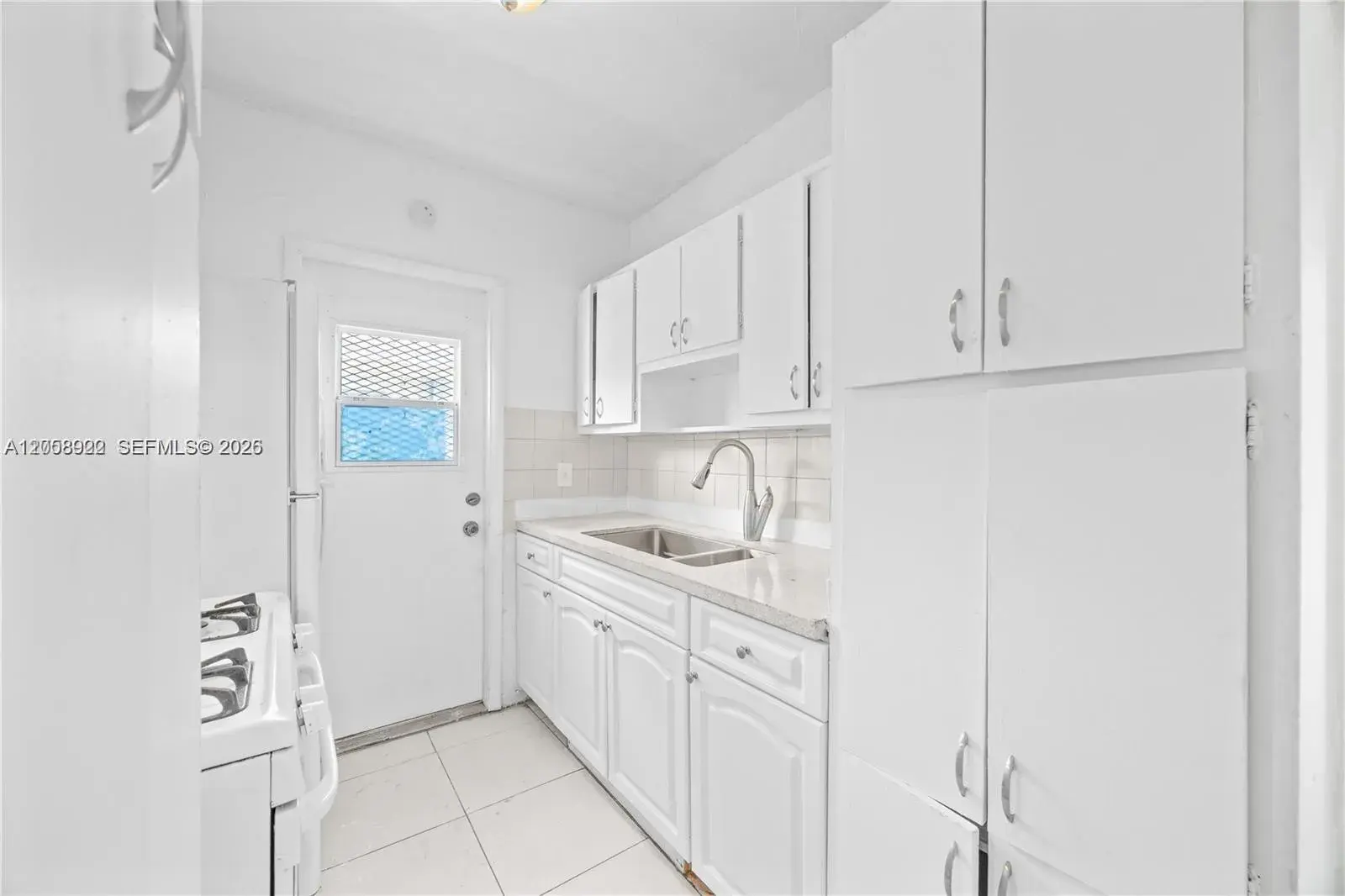 2072 NE 169th St # 2, North Miami Beach FL 33162