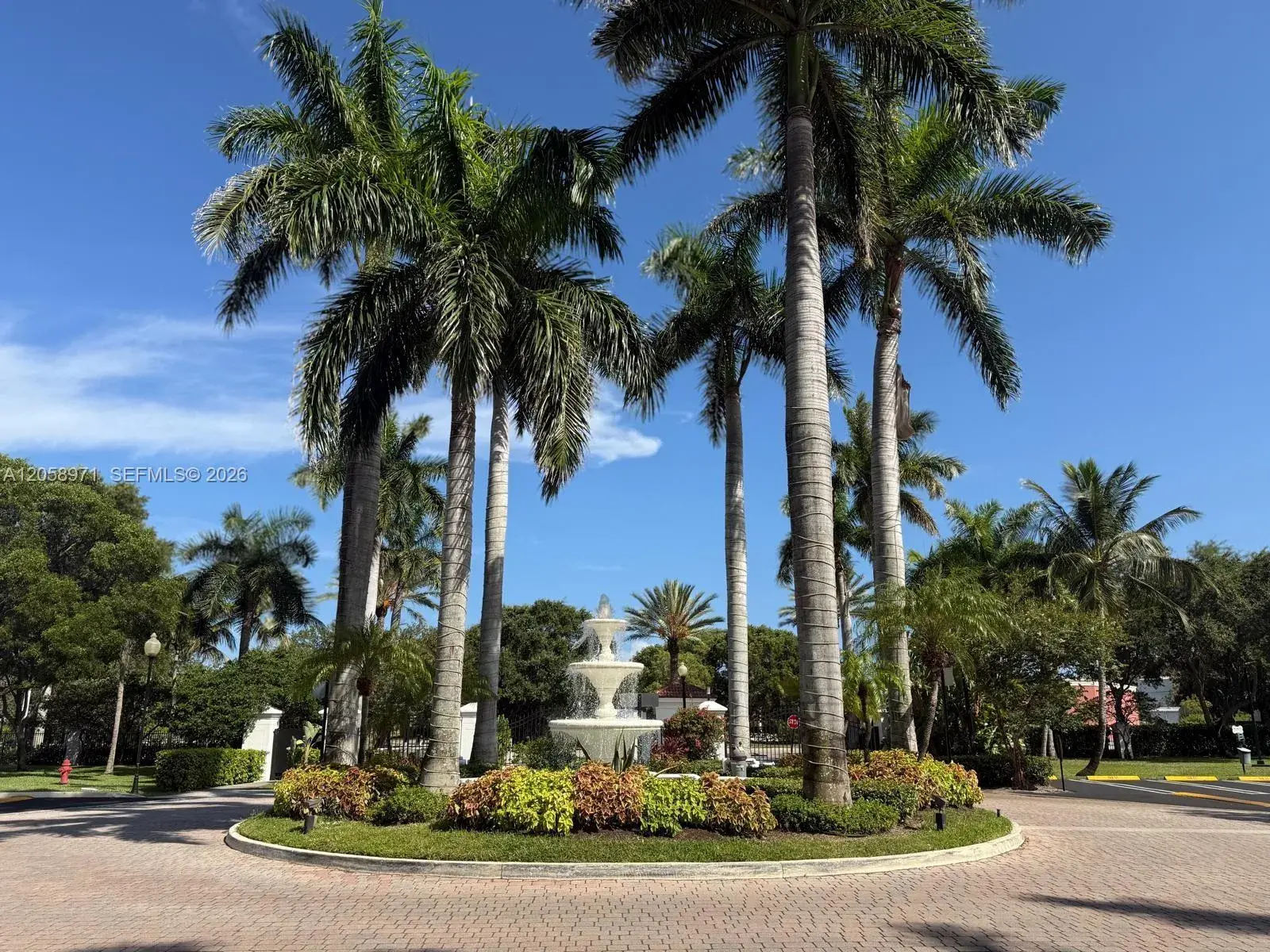 401 Villa Cir # 401, Boynton Beach FL 33435 photo 2